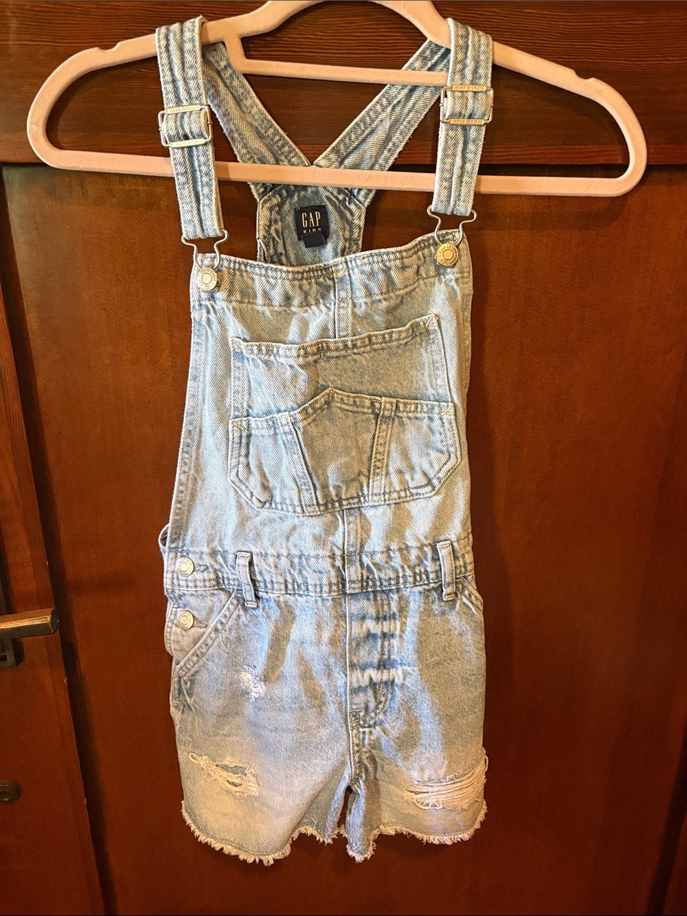 GAP Light Wash Denim Short Overalls in Faded Blue